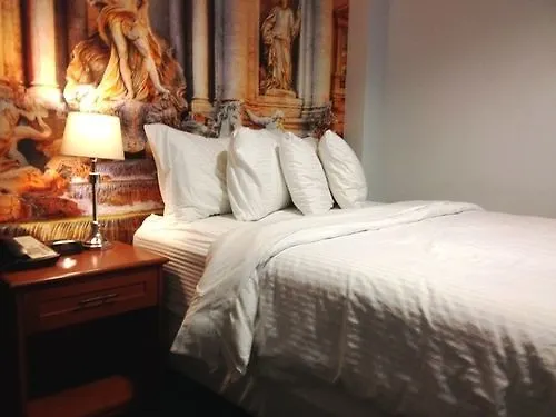 Isabella Hotel & Suites Toronto