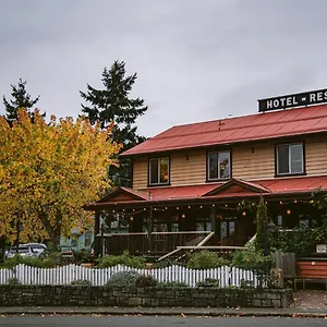 *** Inn Salt Spring Canada